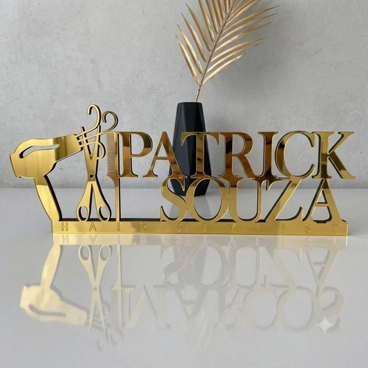 Destaque o seu salão com elegância e profissionalismo. O Letreiro de Mesa em Acrílico Personalizado é ideal para cabeleireiros, salões de beleza, barbearias e espaços de atendimento.