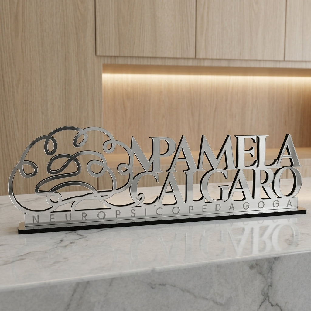 Letreiro de mesa em acrílico personalizado para psicólogos e consultórios. Ideal para recepção, mesa de atendimento e ambientes profissionais. Produção a laser.