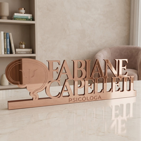 Letreiro de mesa em acrílico personalizado para psicólogos e consultórios. Ideal para recepção, mesa de atendimento e ambientes profissionais. Produção a laser.
