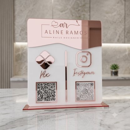 Placa Display 2 QR Code em acrílico gravação personalizada com logotipo. Ideal para Pix, Instagram, WhatsApp, Wi-Fi, Google Avaliações e cardápios digitais. 