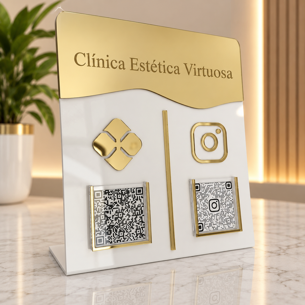 Placa Display 2 QR Code em acrílico gravação personalizada com logotipo. Ideal para Pix, Instagram, WhatsApp, Wi-Fi, Google Avaliações e cardápios digitais. Compacta, moderna e produzida sob medida.