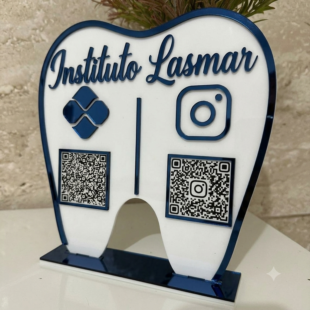 Placa Display 2 QR Code em acrílico Odontologia Dentista personalizado com logotipo. Ideal para Pix, Instagram, WhatsApp, Wi-Fi, Google Avaliações e cardápios digitais.