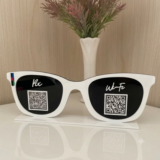 Placa Display 1 QR Code em acrílico óculos personalizada com logotipo. Ideal para Pix, Instagram, WhatsApp, Wi-Fi, Google Avaliações e cardápios digitais.