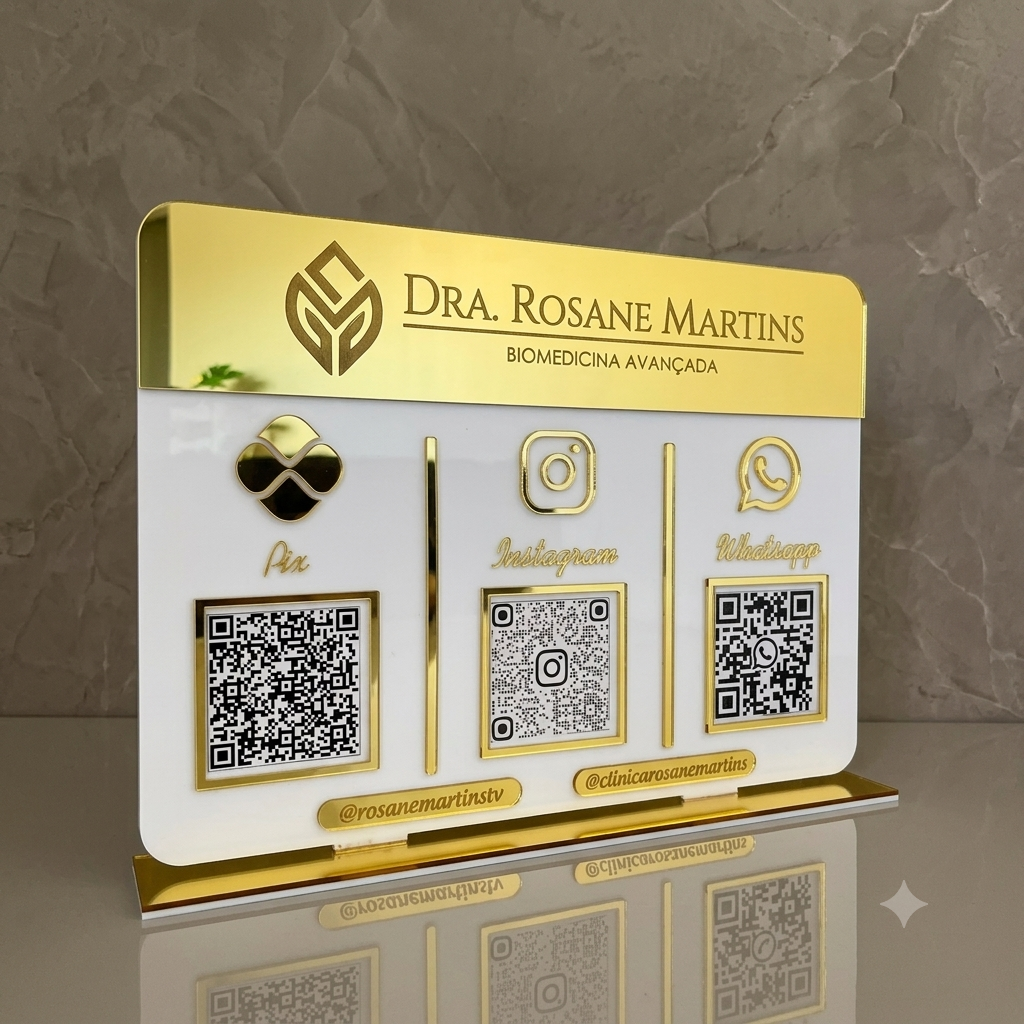 Placa Display 3 QR Code em acrílico gravação personalizada com logotipo