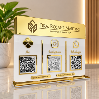 Placa Display 3 QR Code em acrílico gravação personalizada com logotipo