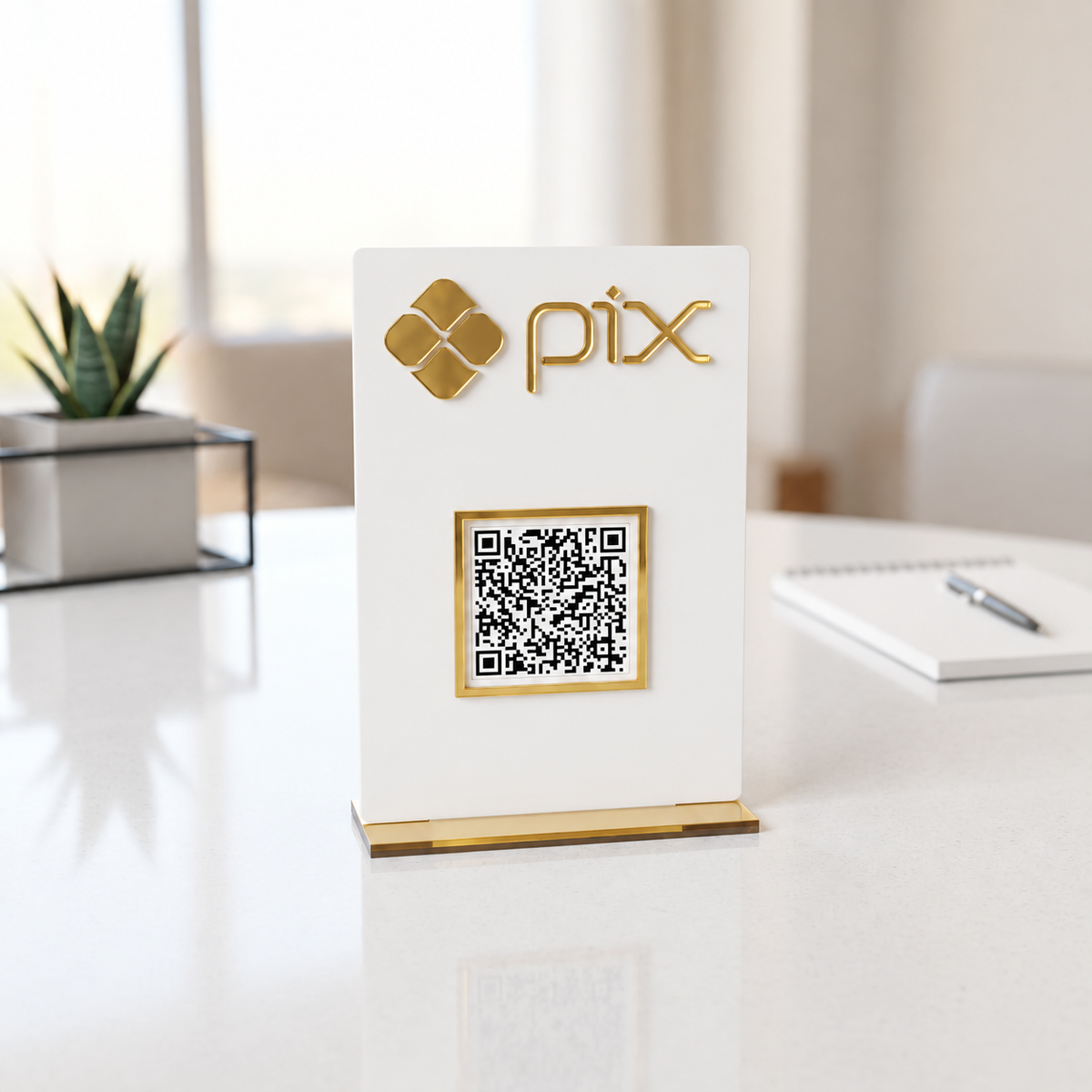 Placa Display MINI QR Code em acrílico personalizada com logotipo. Ideal para Pix, Instagram, WhatsApp, Wi-Fi, Google Avaliações e cardápios digitais. Compacta, moderna e produzida sob medida.